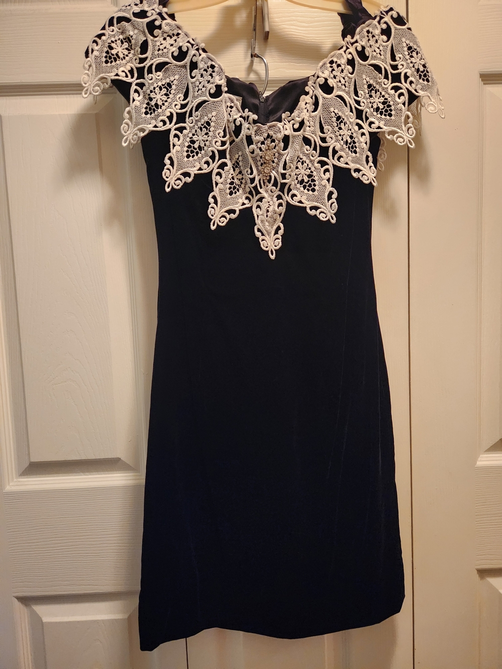 Scott McClintock Black Strapless Mini Dress with White Lace Yoke